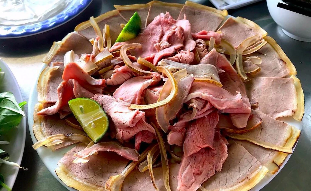 View - Bê thui Cầu Mống đặc sản trứ danh xứ Quảng khiến du khách say mê | Báo Tri thức và Cuộc sống - TIN TỨC PHỔ BIẾN KIẾN THỨC 24H