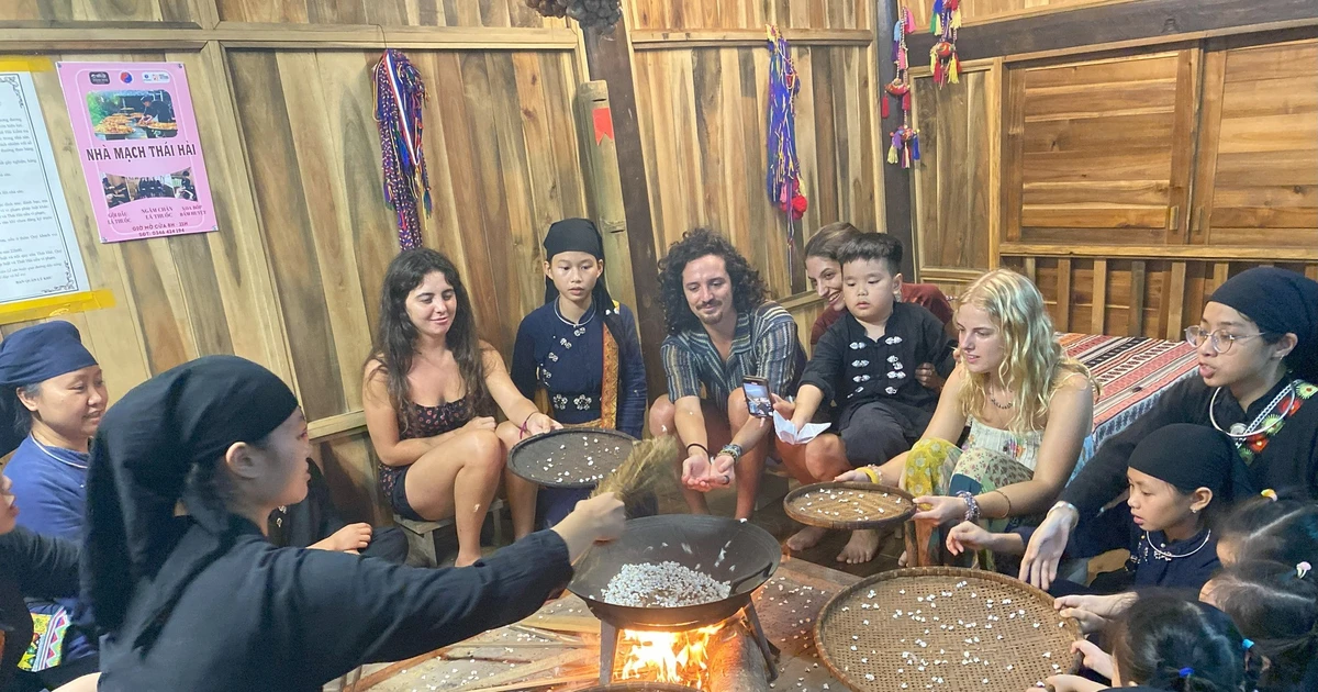 View - Độc đáo ngôi làng 'ăn chung, sống chung' giữa lòng Thái Nguyên | Báo Tri thức và Cuộc sống - TIN TỨC PHỔ BIẾN KIẾN THỨC 24H