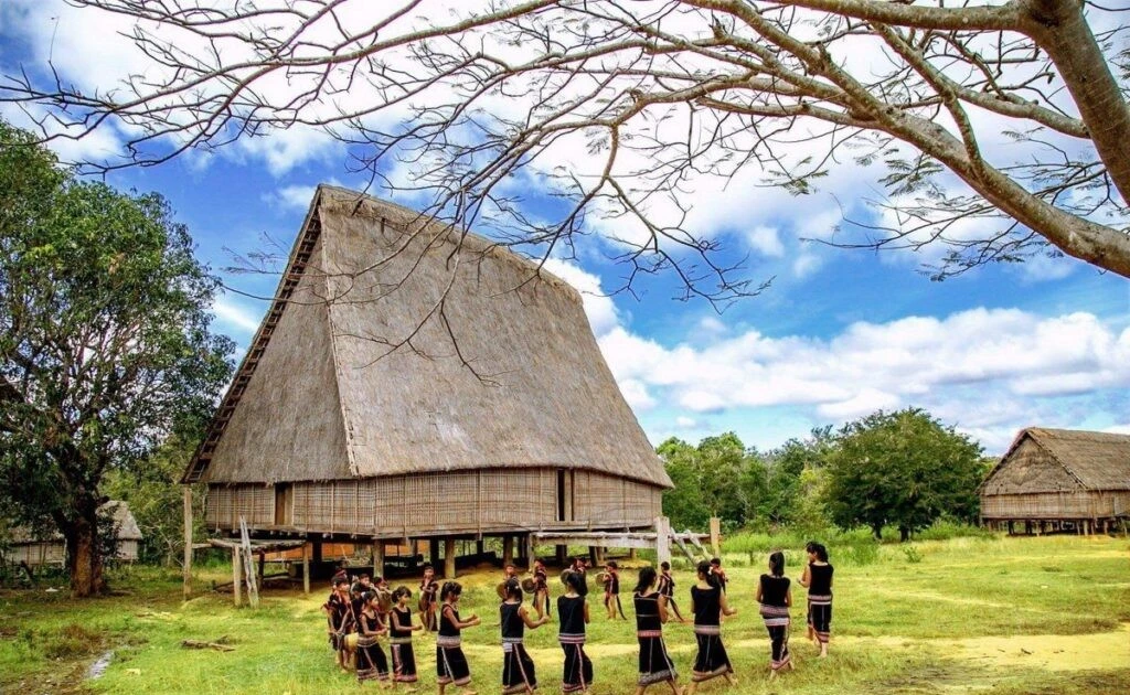 View - Trải nghiệm buôn Akô Dhông điểm đến văn hóa Ê Đê hút du khách ở Buôn Ma Thuột | Báo Tri thức và Cuộc sống - TIN TỨC PHỔ BIẾN KIẾN THỨC 24H