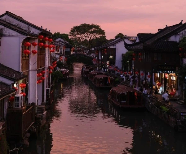 View - Bí kíp vi vu Tô Châu 'xịn xò' như phim cổ trang chỉ với 2 triệu đồng | Báo Tri thức và Cuộc sống - TIN TỨC PHỔ BIẾN KIẾN THỨC 24H