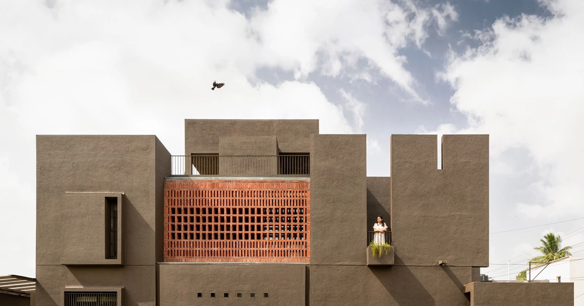 View - Nhà hướng Tây cản nắng nóng bằng gạch thông gió | Báo Tri thức và Cuộc sống - TIN TỨC PHỔ BIẾN KIẾN THỨC 24H