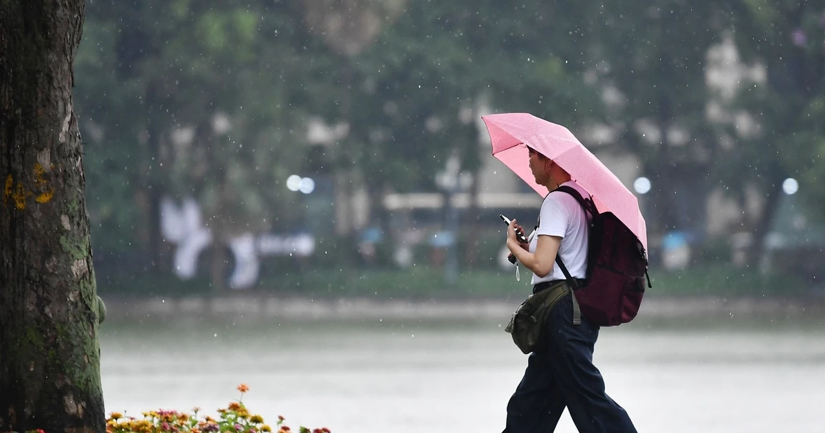 Thời tiết Hà Nội 3 ngày tới: Mưa giông nhiều vào chiều tối