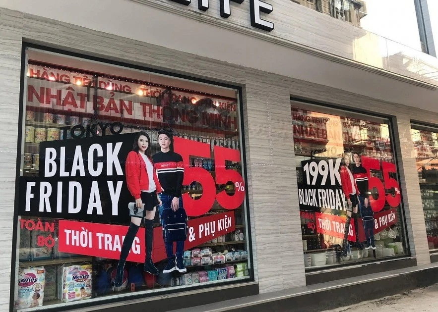 View - Đua nhau giảm giá dịp Black Friday, có nơi giảm 80% vẫn vắng khách | Báo Tri thức và Cuộc sống - TIN TỨC PHỔ BIẾN KIẾN THỨC 24H