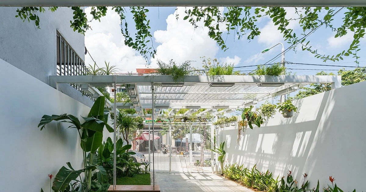 View - Nhà phố "đánh bay" nhược điểm thiếu sáng giữa lòng Đà Nẵng | Báo Tri thức và Cuộc sống - TIN TỨC PHỔ BIẾN KIẾN THỨC 24H