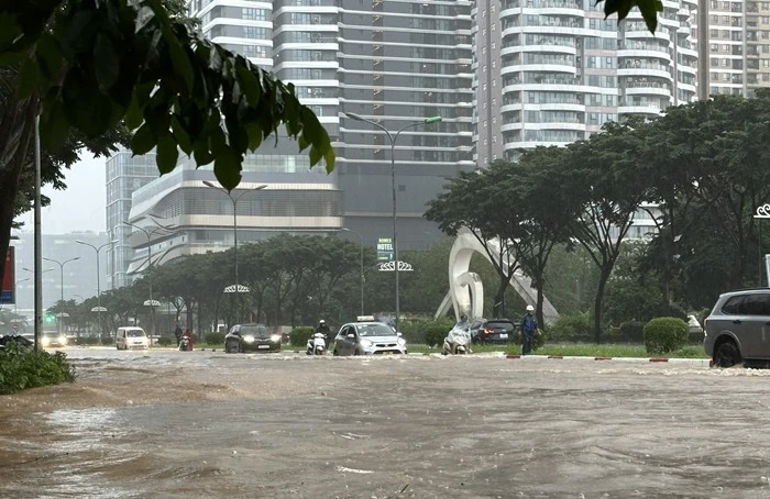 View - Những khu đô thị ở Hà Nội ngập sâu sau mưa bão | Báo Tri thức và Cuộc sống - TIN TỨC PHỔ BIẾN KIẾN THỨC 24H