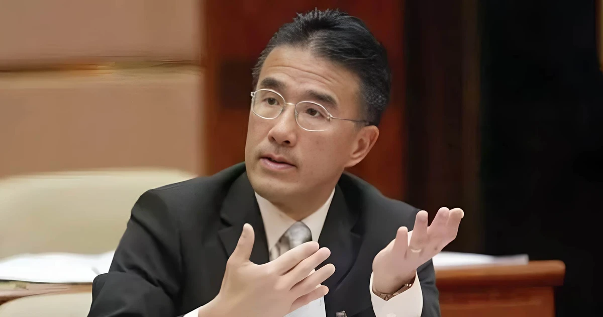 View - Tỷ phú phát ngôn "người nghèo không giàu được vì lười biếng” là ai? | Báo Tri thức và Cuộc sống - TIN TỨC PHỔ BIẾN KIẾN THỨC 24H