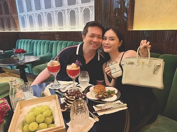 Gallery - Ông xã đại gia của Đoàn Di Băng giàu có cỡ nào? | Báo Tri thức và Cuộc sống - TIN TỨC PHỔ BIẾN KIẾN THỨC 24H