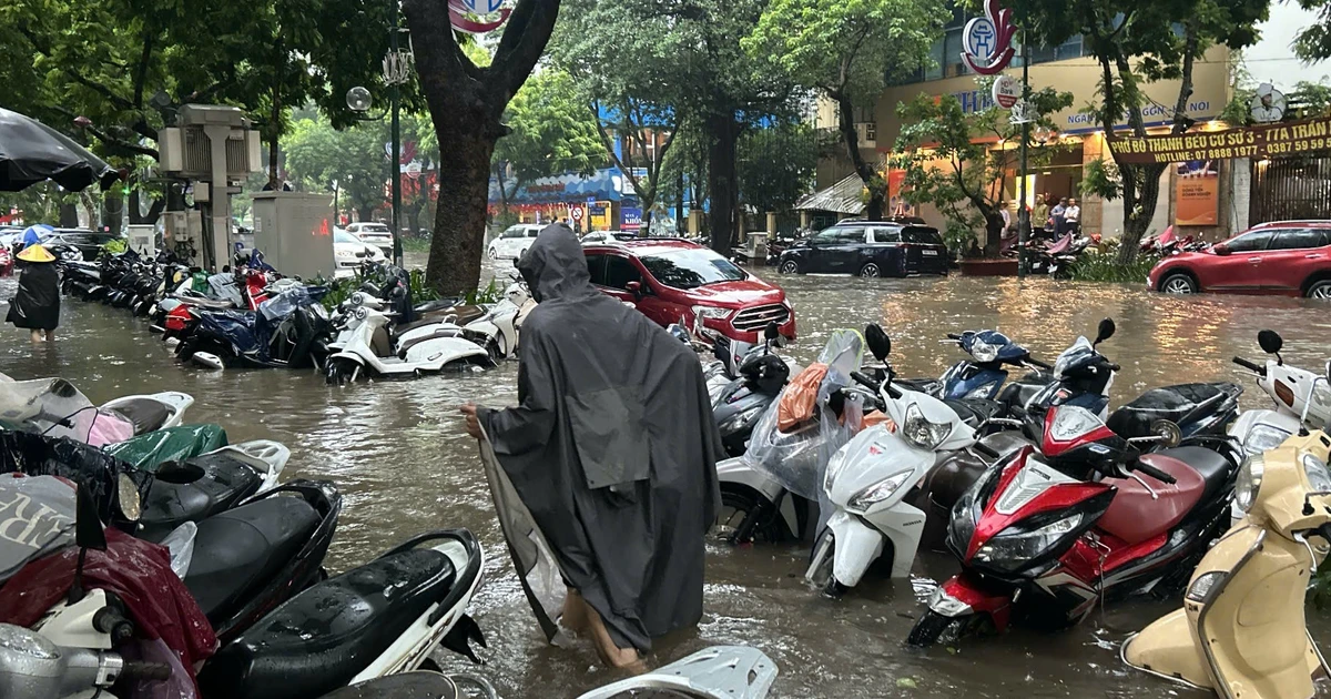 Chuyên gia cảnh báo, không kịp điều chỉnh, Hà Nội còn ngập nghiêm trọng hơn