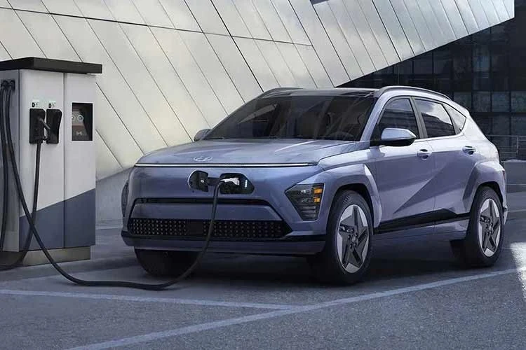 Gallery - Hyundai Kona chạy điện có gì mà khiến người Anh "phát cuồng"? | Báo Tri thức và Cuộc sống - TIN TỨC PHỔ BIẾN KIẾN THỨC 24H
