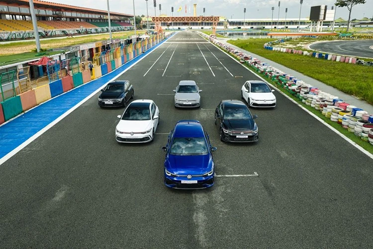 View - Volkswagen Golf chính thức đến Việt Nam, giá bán từ 798 triệu đồng | Báo Tri thức và Cuộc sống - TIN TỨC PHỔ BIẾN KIẾN THỨC 24H