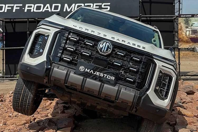 View - MG ra mắt SUV Majestor hơn 1,4 tỷ đồng, "đòi đấu" Ford Everest | Báo Tri thức và Cuộc sống - TIN TỨC PHỔ BIẾN KIẾN THỨC 24H