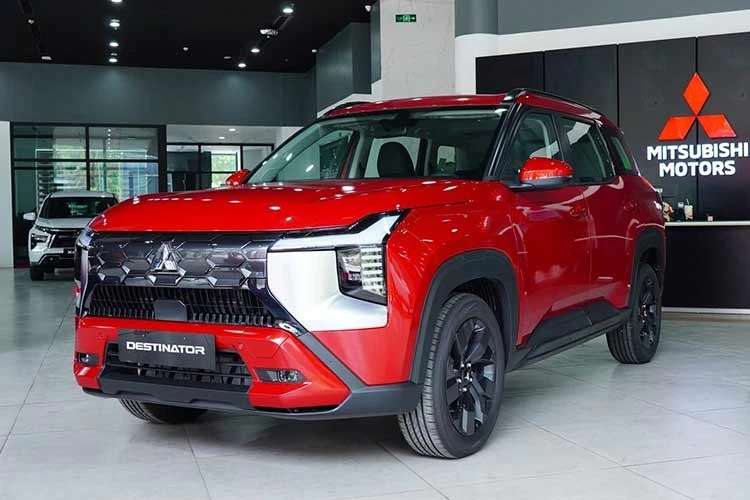 Mitsubishi áp đảo doanh số bán ôtô chạy xăng, dầu tại Việt Nam tháng 7/2026