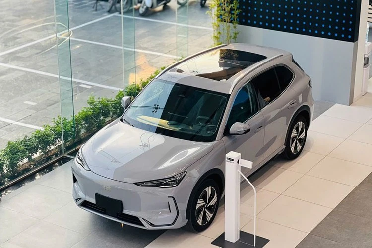 View - Geely Monjaro và EX5 chưa ra mắt Việt Nam đã giảm 100 triệu | Báo Tri thức và Cuộc sống - TIN TỨC PHỔ BIẾN KIẾN THỨC 24H