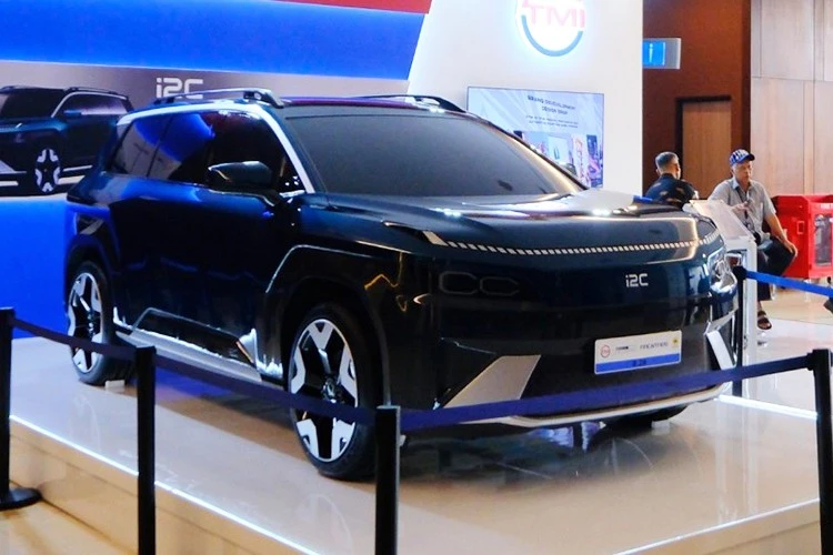 View - Ra mắt i2C - SUV điện quốc dân Indonesia giá 790 triệu đồng | Báo Tri thức và Cuộc sống - TIN TỨC PHỔ BIẾN KIẾN THỨC 24H