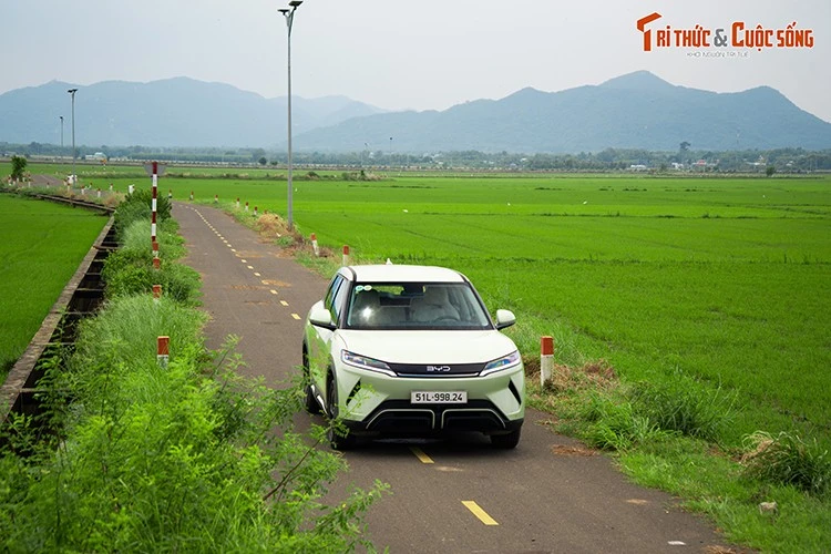 View - BYD ATTO 2 – SUV điện giá 669 triệu đồng tại Việt Nam có gì hay? | Báo Tri thức và Cuộc sống - TIN TỨC PHỔ BIẾN KIẾN THỨC 24H