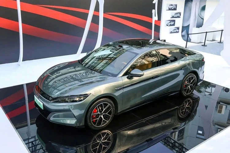 View - BYD Han L 2026 trình làng - tăng tốc như siêu xe, giá chỉ từ 725 triệu | Báo Tri thức và Cuộc sống - TIN TỨC PHỔ BIẾN KIẾN THỨC 24H