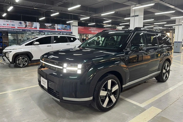 View - Hyundai SantaFe Hybrid mới ra mắt Việt Nam đã giảm 50 triệu tại đại lý | Báo Tri thức và Cuộc sống - TIN TỨC PHỔ BIẾN KIẾN THỨC 24H