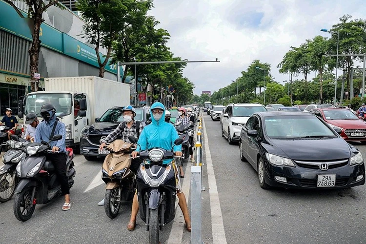 View - Cấm xe máy xăng - "xanh hoá giao thông" cần đủ hạ tầng và chính sách | Báo Tri thức và Cuộc sống - TIN TỨC PHỔ BIẾN KIẾN THỨC 24H