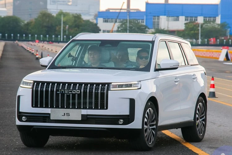 View - Cận cảnh Jaecoo J5 2025 từ 747 triệu đồng, chờ về Việt Nam | Báo Tri thức và Cuộc sống - TIN TỨC PHỔ BIẾN KIẾN THỨC 24H
