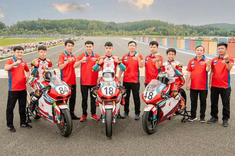 View - Honda Việt Nam công bố định hướng hoạt động môtô thể thao 2026 | Báo Tri thức và Cuộc sống - TIN TỨC PHỔ BIẾN KIẾN THỨC 24H