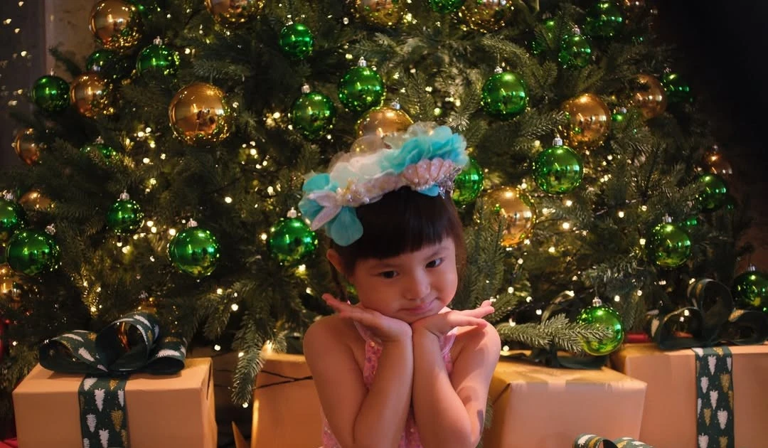 View - 'Em bé quốc dân' Pam iu khiến netizen tan chảy trong bộ ảnh Giáng sinh | Báo Tri thức và Cuộc sống - TIN TỨC PHỔ BIẾN KIẾN THỨC 24H