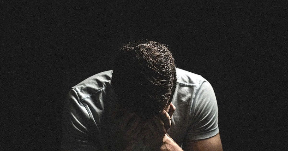 Áp lực trụ cột khiến nhiều đàn ông trầm cảm