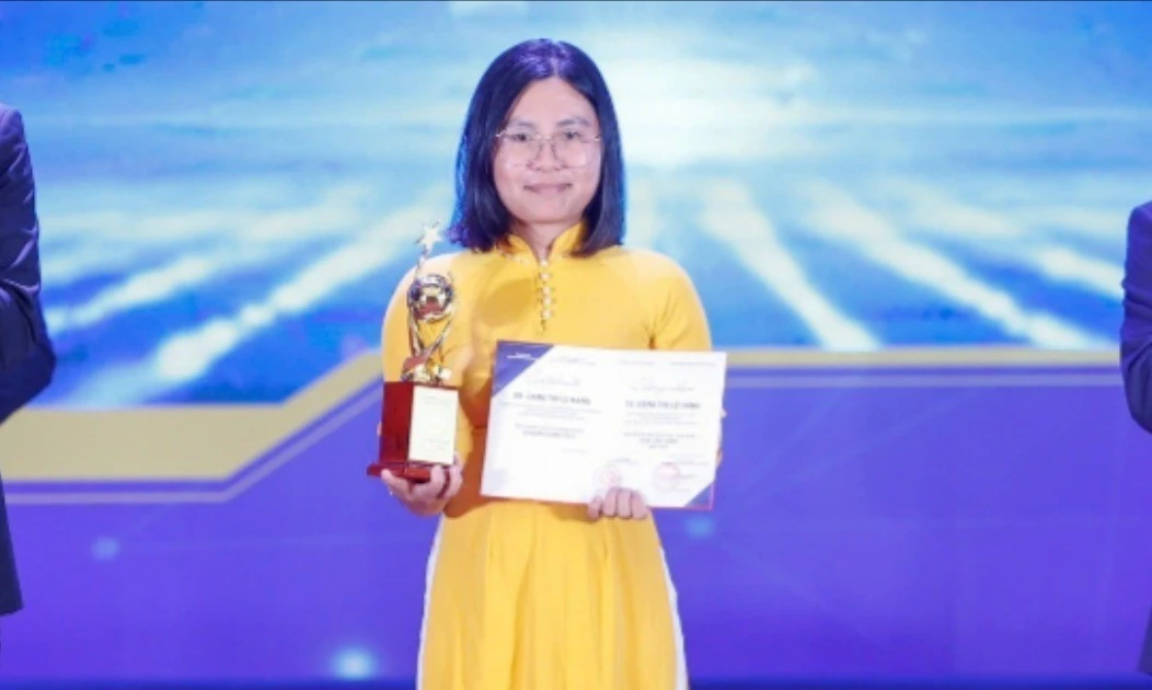 View - Nữ tiến sĩ có 46 công bố quốc tế được đề cử Gương mặt trẻ 2025 | Báo Tri thức và Cuộc sống - TIN TỨC PHỔ BIẾN KIẾN THỨC 24H