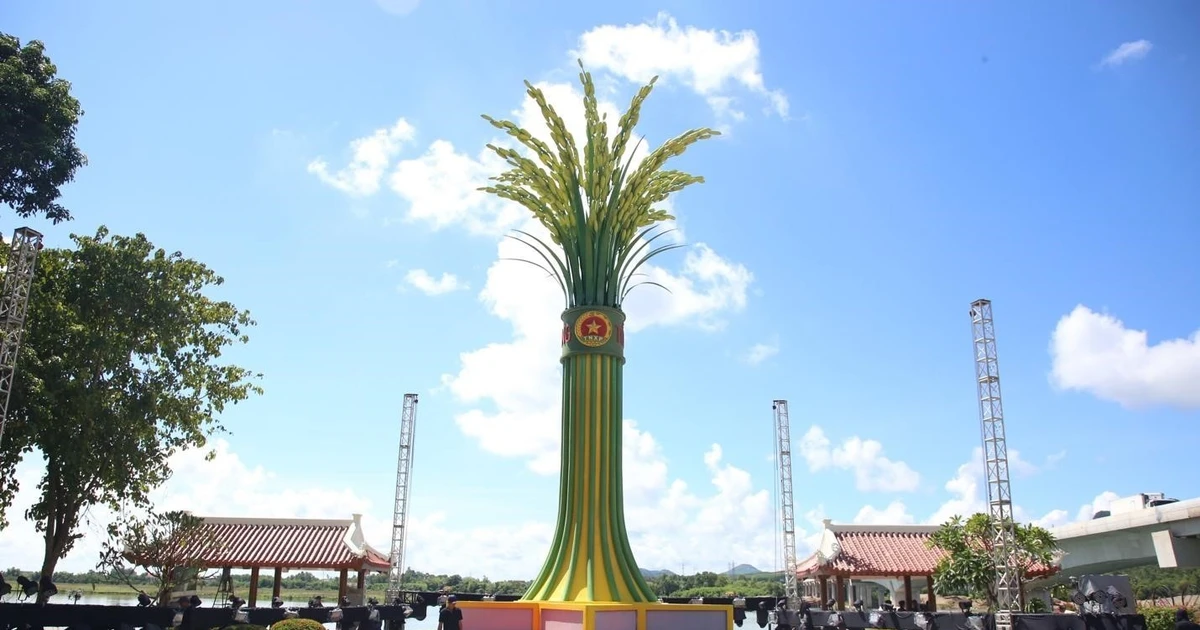 View - Những cuộc hội ngộ đặc biệt bên bến phà II Long Đại | Báo Tri thức và Cuộc sống - TIN TỨC PHỔ BIẾN KIẾN THỨC 24H