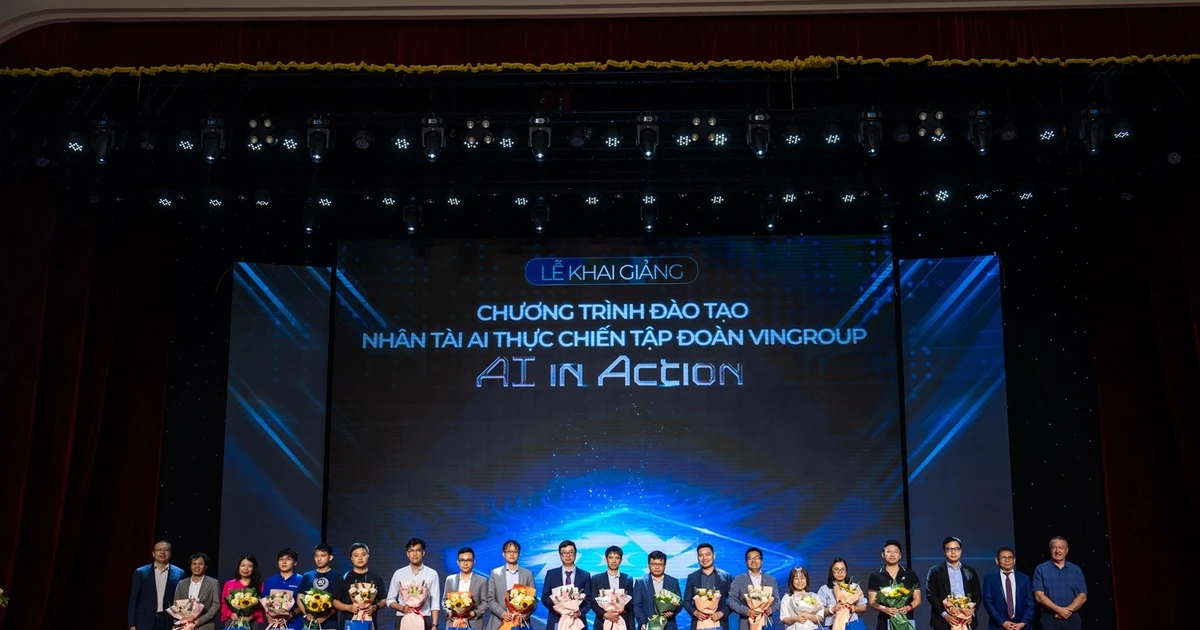 Gallery - VINGROUP KHAI GIẢNG KHÓA ĐẦU TIÊN CHƯƠNG TRÌNH ĐÀO TẠO 20.000 NHÂN TÀI AI | Báo Tri thức và Cuộc sống - TIN TỨC PHỔ BIẾN KIẾN THỨC 24H