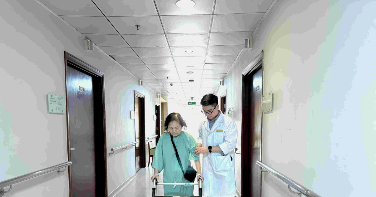 Gallery - Vinmec ra mắt robot hỗ trợ thay khớp gối, mở rộng cơ hội phẫu thuật với chi phí hợp lý ngay tại Việt Nam | Báo Tri thức và Cuộc sống - TIN TỨC PHỔ BIẾN KIẾN THỨC 24H