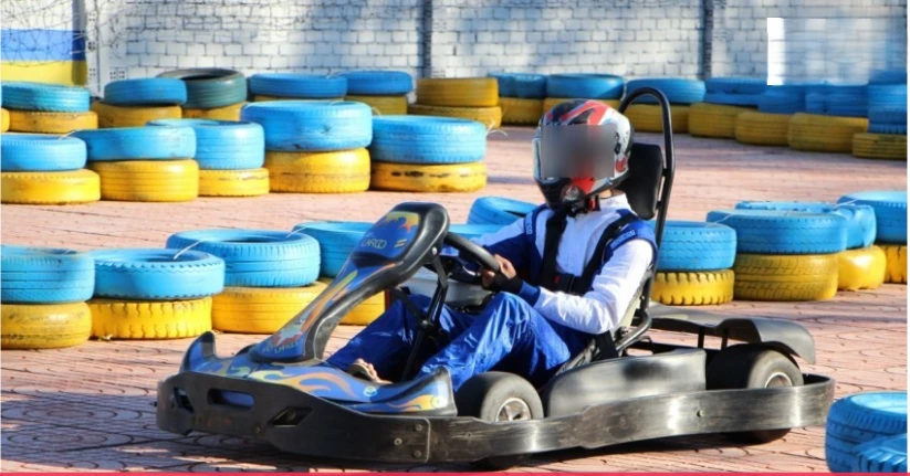 Vỡ tinh hoàn trái trong tuần trăng mật khi chơi đua xe Go – Kart