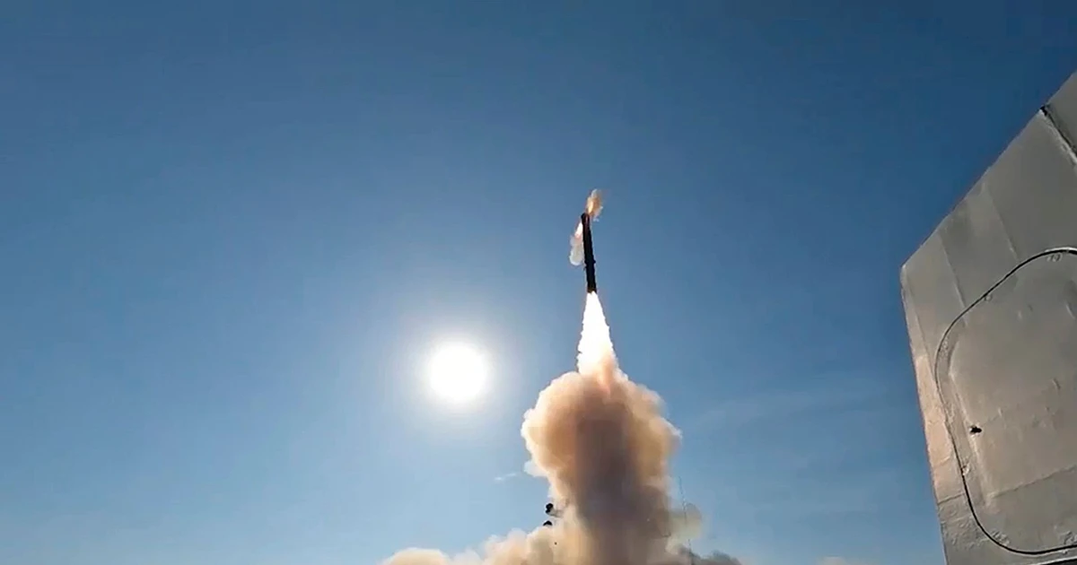 Nga phô diễn sức mạnh tên lửa siêu thanh Zircon ở cửa ngõ Bắc Cực