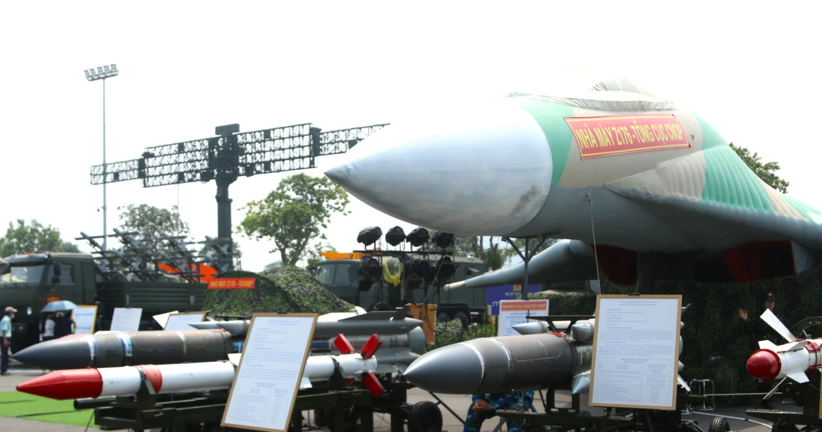 View - Cận cảnh dàn tên lửa tạo nên sức mạnh "Hổ mang chúa" Su-30MK2 Việt Nam | Báo Tri thức và Cuộc sống - TIN TỨC PHỔ BIẾN KIẾN THỨC 24H