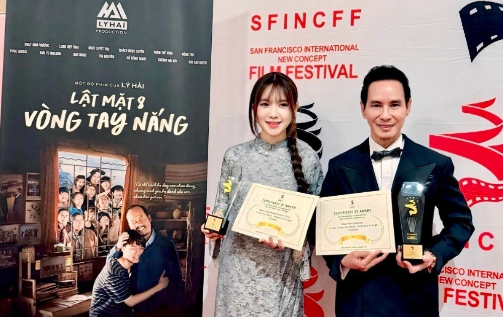 View - 'Lật mặt 8' giúp Lý Hải giành cú đúp giải thưởng điện ảnh quốc tế tại Mỹ | Báo Tri thức và Cuộc sống - TIN TỨC PHỔ BIẾN KIẾN THỨC 24H