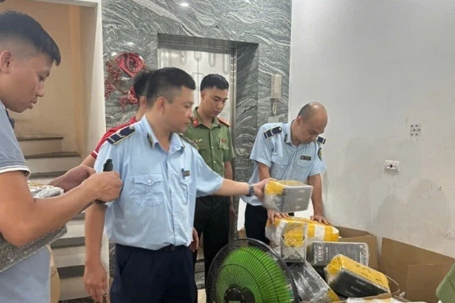 Xử phạt 32 triệu một doanh nghiệp kinh doanh mỹ phẩm, thực phẩm không xuất xứ