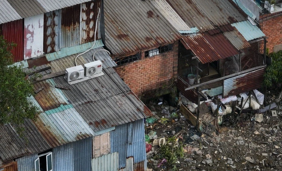 View - Cận cảnh gần 15.000 nhà ven kênh ở TP HCM sắp được di dời | Báo Tri thức và Cuộc sống - TIN TỨC PHỔ BIẾN KIẾN THỨC 24H