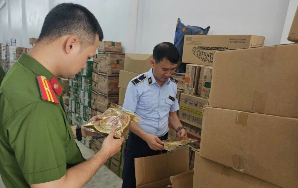 Hà Nội thu giữ 600 chiếc bánh trung thu nhập lậu