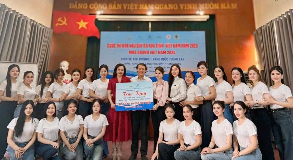 View - Hành động đẹp của thí sinh Mrs Grand Vietnam 2025 | Báo Tri thức và Cuộc sống - TIN TỨC PHỔ BIẾN KIẾN THỨC 24H