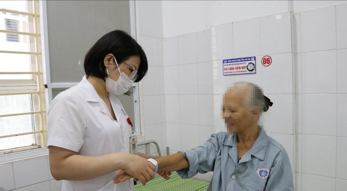 Thời điểm giao mùa dễ gây bệnh da, cách phòng tránh