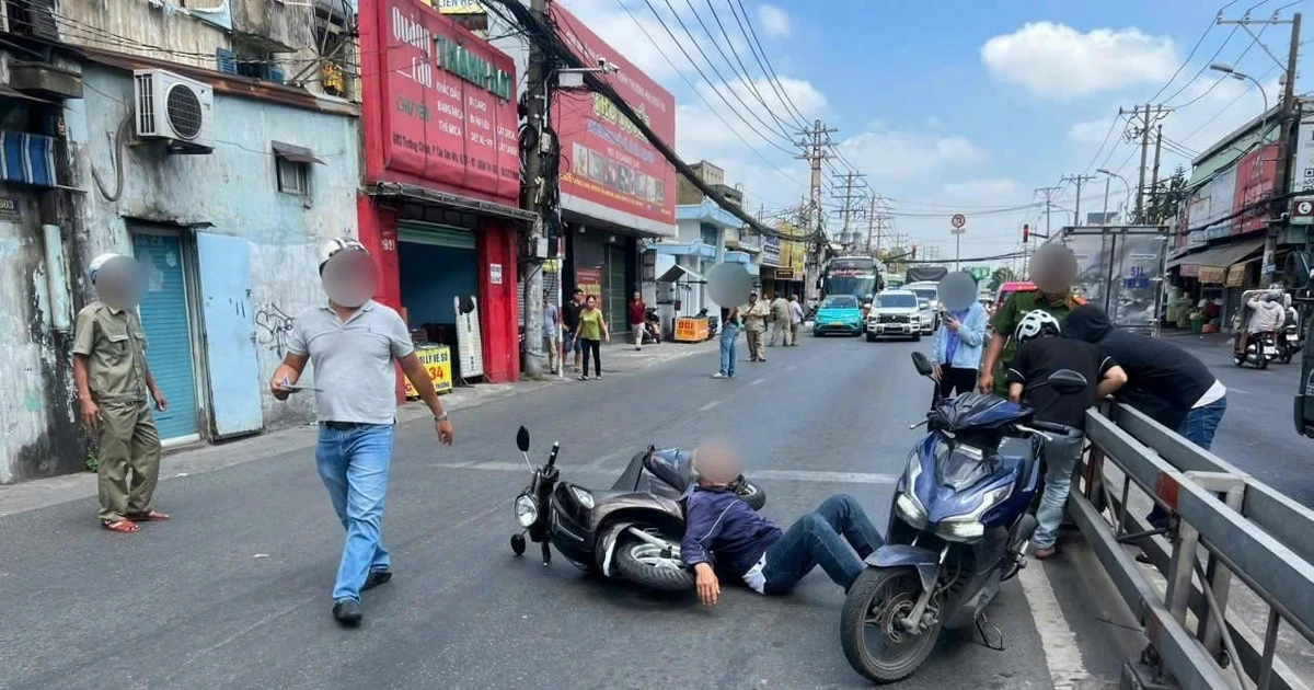 Gallery - Khởi tố hai người đàn ông rượt đuổi, đánh nhau trên đường ở TP HCM | Báo Tri thức và Cuộc sống - TIN TỨC PHỔ BIẾN KIẾN THỨC 24H