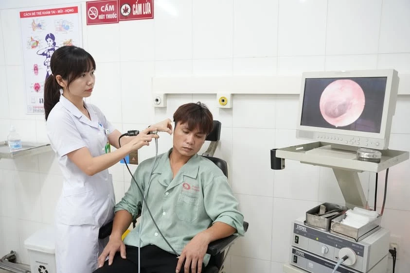 View -  Giảm áp dây thần kinh số VII chữa liệt mặt sau chấn thương | Báo Tri thức và Cuộc sống - TIN TỨC PHỔ BIẾN KIẾN THỨC 24H