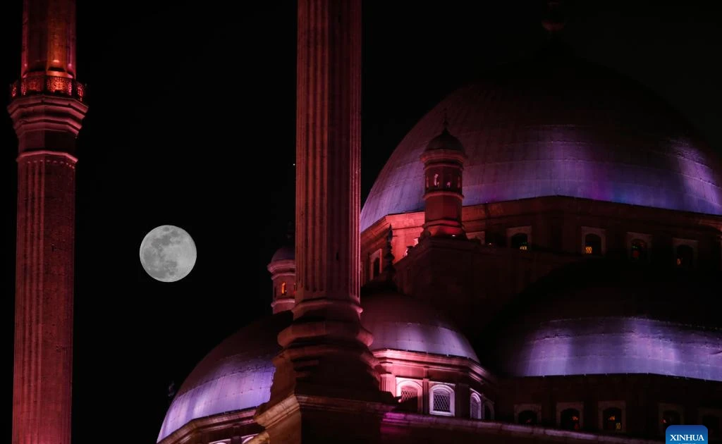 Gallery - Mãn nhãn khoảnh khắc Trăng Sói 2026 trên bầu trời thế giới | Báo Tri thức và Cuộc sống - TIN TỨC PHỔ BIẾN KIẾN THỨC 24H