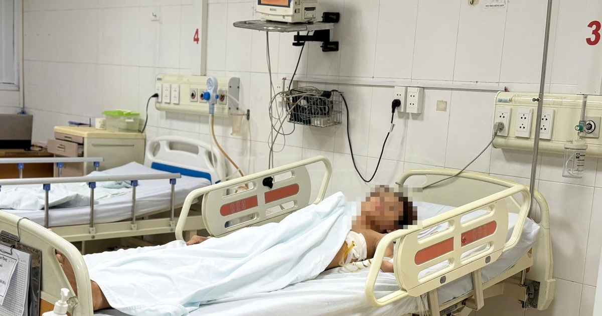 Sốt liên tục 10 ngày, trẻ 15 tuổi biến chứng nguy kịch vì Whitmore