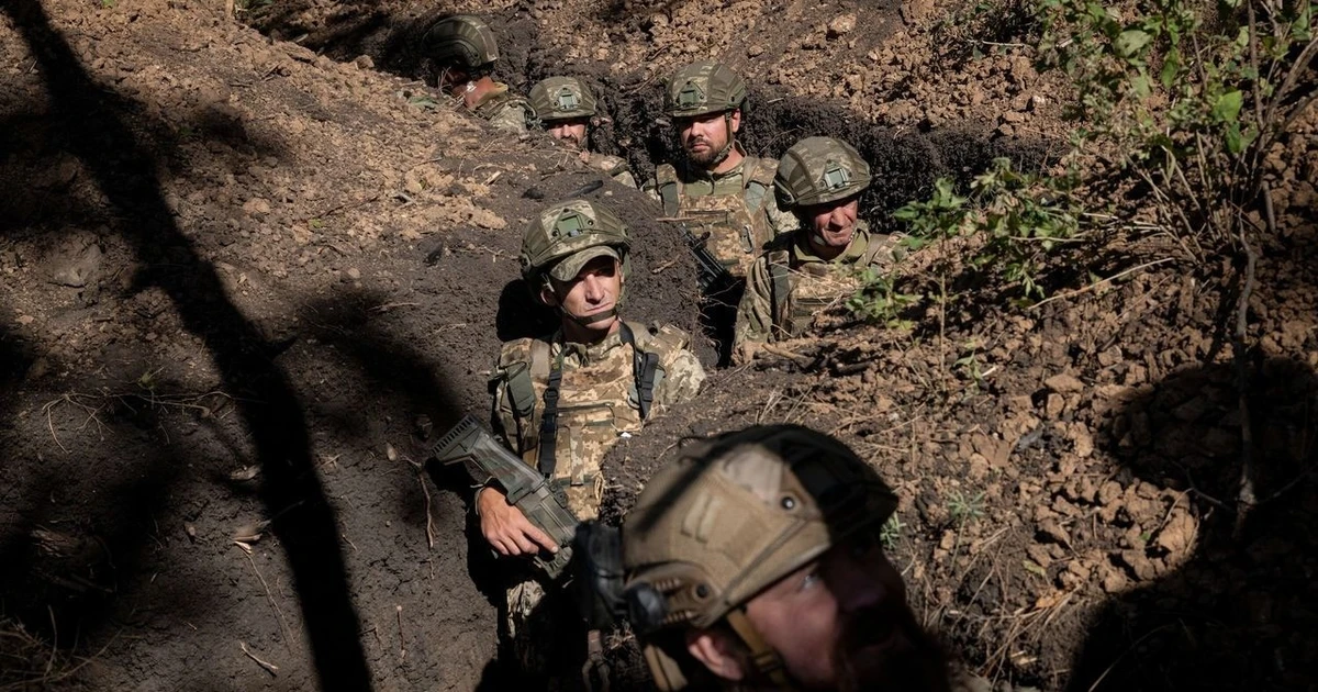 View - Vòng vây thép ở Donetsk, quân Ukraine mắc kẹt giữa làn mưa pháo Nga | Báo Tri thức và Cuộc sống - TIN TỨC PHỔ BIẾN KIẾN THỨC 24H