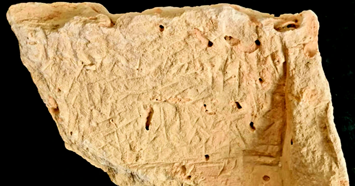 Tìm thấy phiến đá nguyền rủa 3.500 năm làm rung chuyển giới khảo cổ