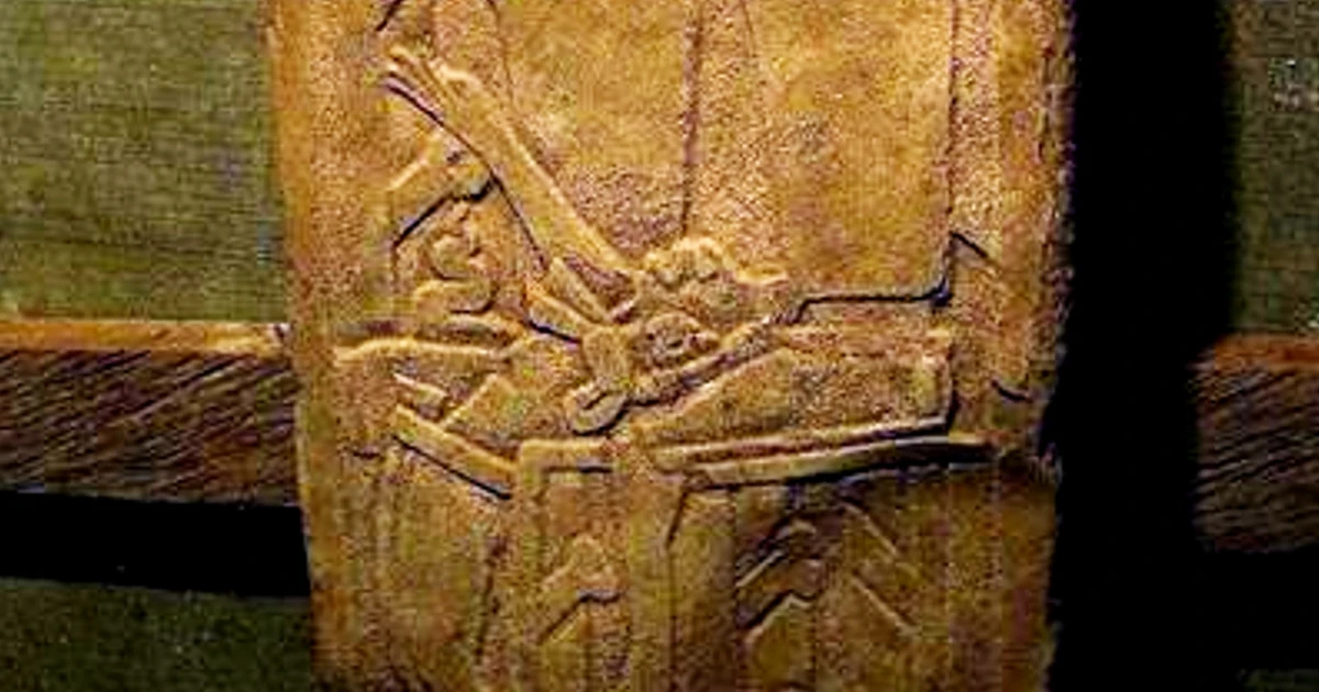 Tìm thấy bia đá 1.000 năm tuổi hé lộ bí mật đế chế Maya