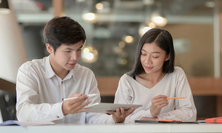 Bảy điều thầm lặng người EQ cao luôn làm khiến ai cũng nể phục