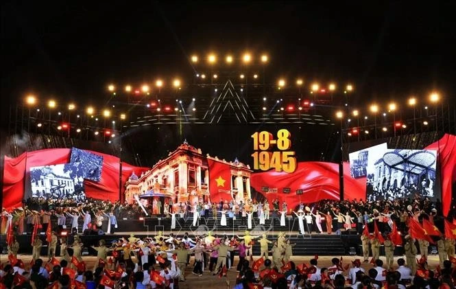 View - Tổng Bí thư Tô Lâm dự chương trình chính luận nghệ thuật "Dưới cờ vinh quang" | Báo Tri thức và Cuộc sống - TIN TỨC PHỔ BIẾN KIẾN THỨC 24H