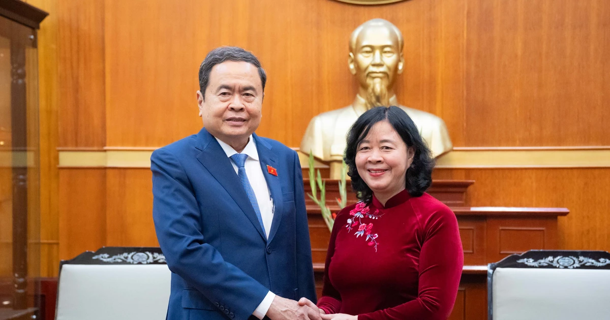 View - Chủ tịch Quốc hội thăm, chúc Tết Ủy ban Trung ương MTTQ Việt Nam | Báo Tri thức và Cuộc sống - TIN TỨC PHỔ BIẾN KIẾN THỨC 24H