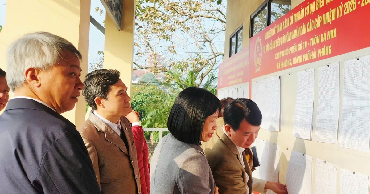 Gallery - Bàn giao hồ sơ người ứng cử ĐBQH, HĐND thành phố Hải Phòng | Báo Tri thức và Cuộc sống - TIN TỨC PHỔ BIẾN KIẾN THỨC 24H